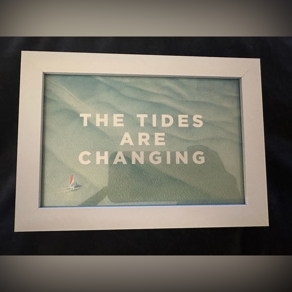 Gray Malin quote posts are 4x6 print framed in either white or black frame